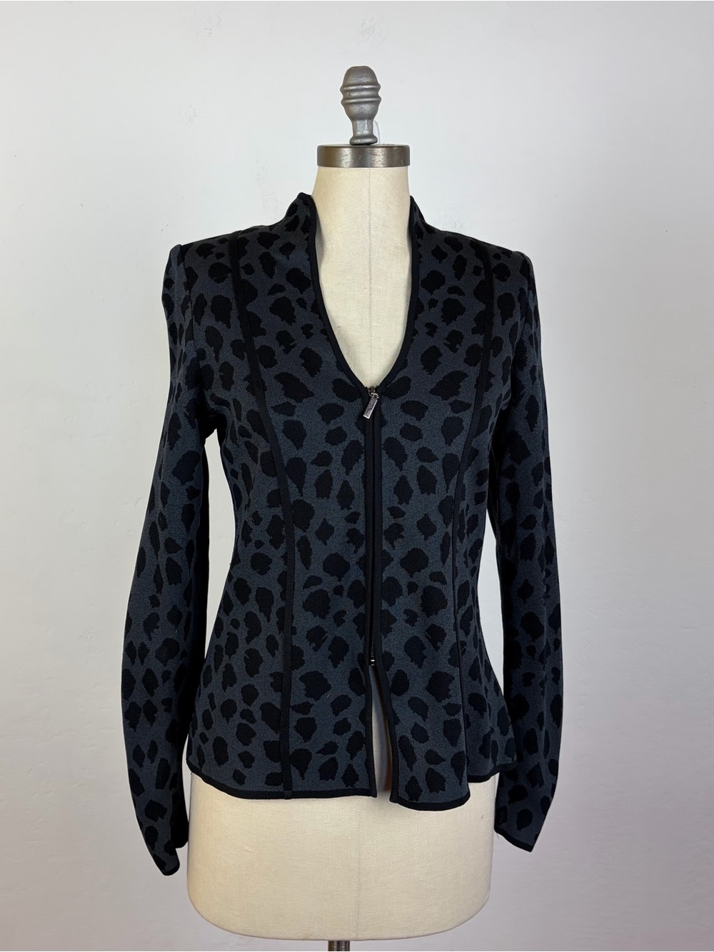 Misook Black Leopard Pattern Zip-Front Jacket